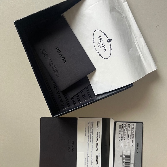 Prada Wallet - Picture 1 of 9